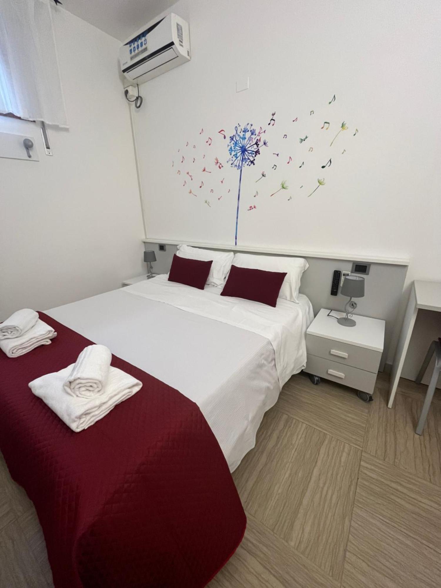 La Lirica Rooms Verona Bagian luar foto