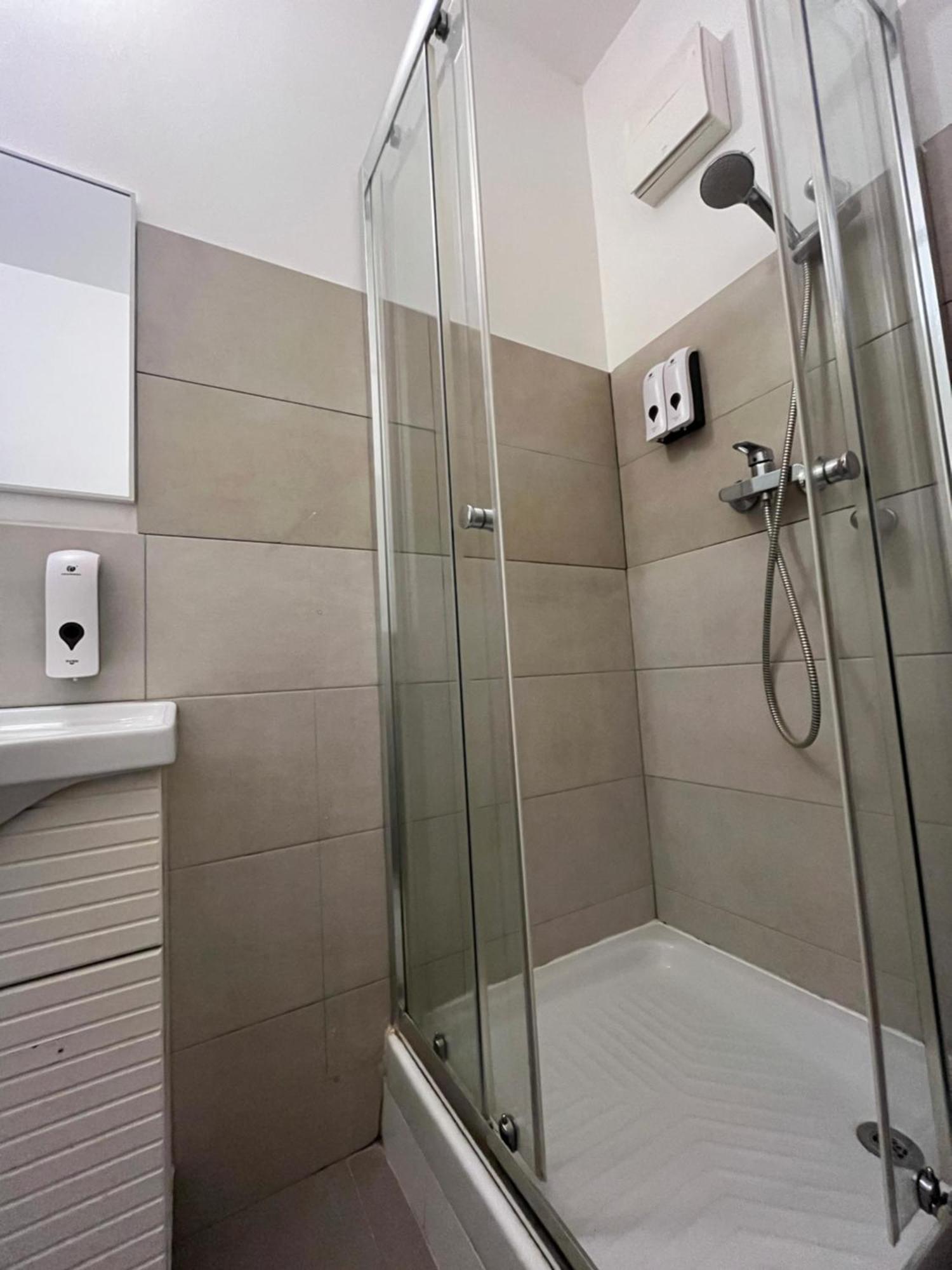 La Lirica Rooms Verona Bagian luar foto